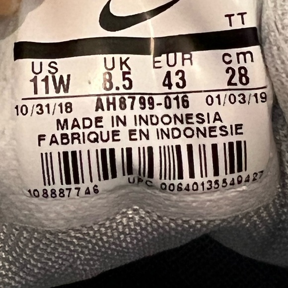 New Nike Revolution 4 Running Sneakers Wide - Picture 9 of 9